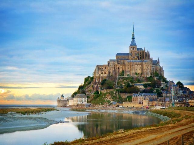 Mont-Saint-Michel.jpg#asset:2021